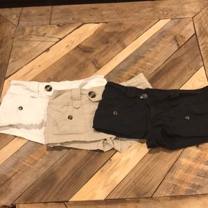 Lot of 3 pairs of button shorts